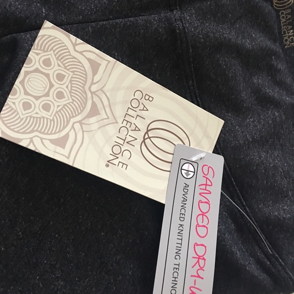 Balance Collection - Yoga pants - Picture 2 of 8